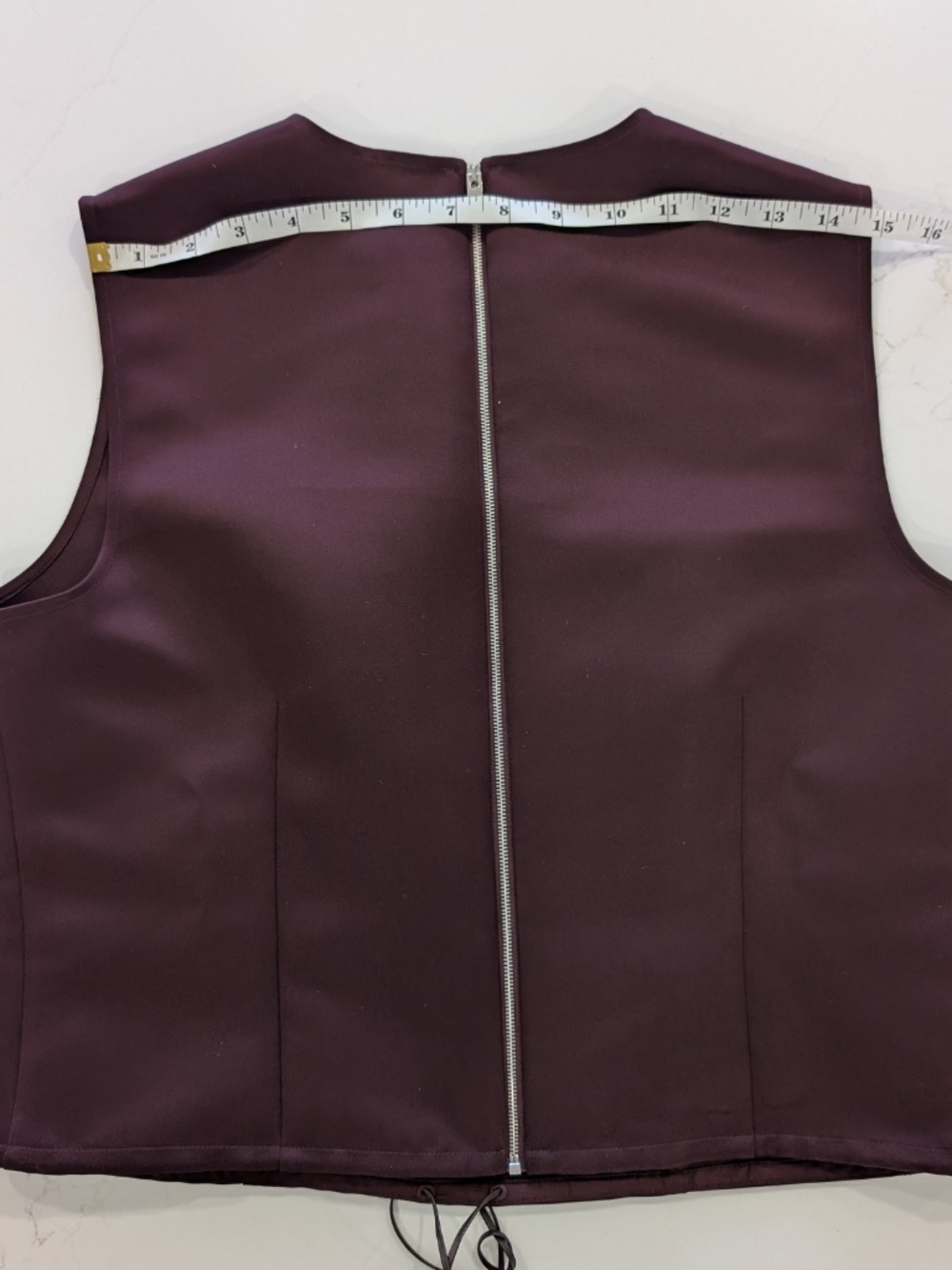 Tory Burch Merlot Satin Shell Top Sleeveless Back Zip Bungee Hem Size 8 NWT $440 - Picture 10 of 11